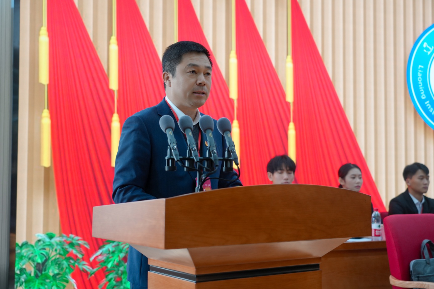 1.开幕式,葛校长讲话照片.jpg